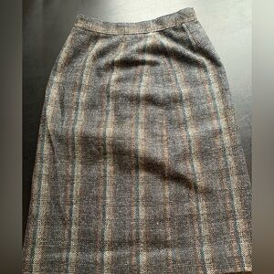 Plaid Wool blend  Skirt size 10 (Not US 10) see pics